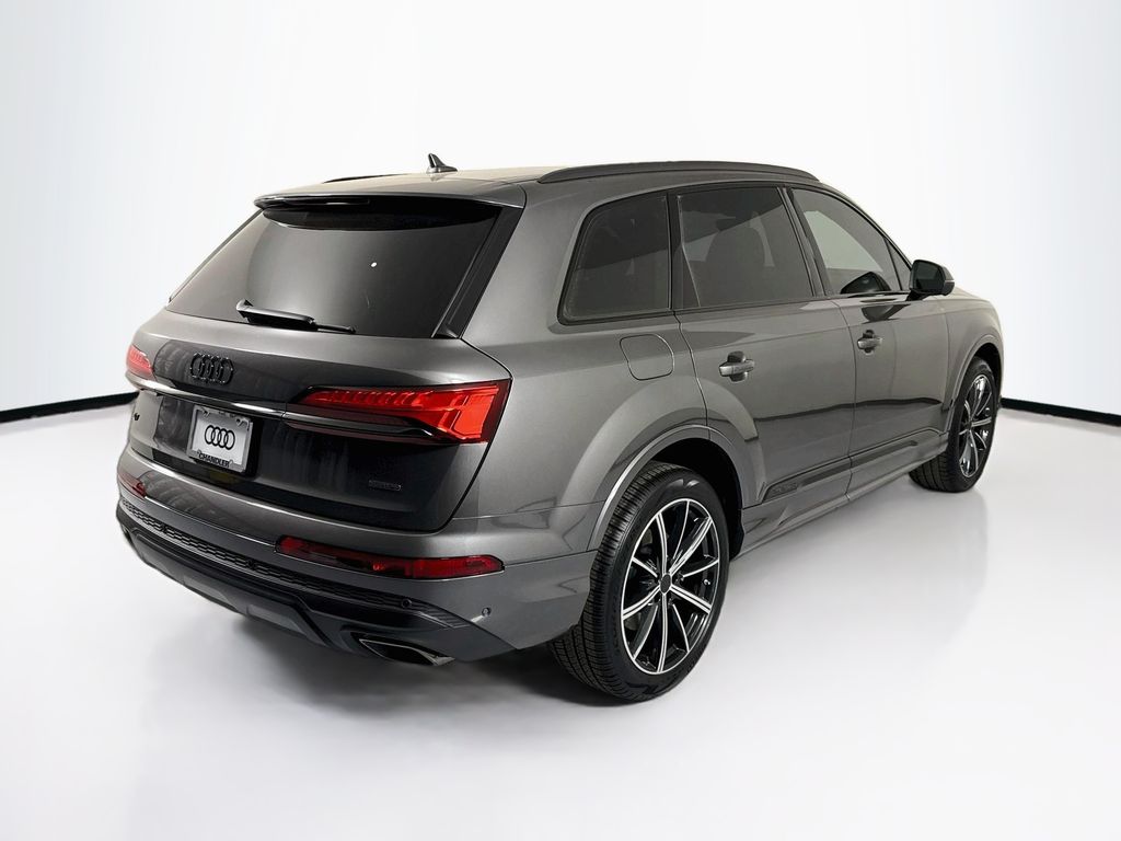 Thumbnail: 2026 Audi Q7 - 5