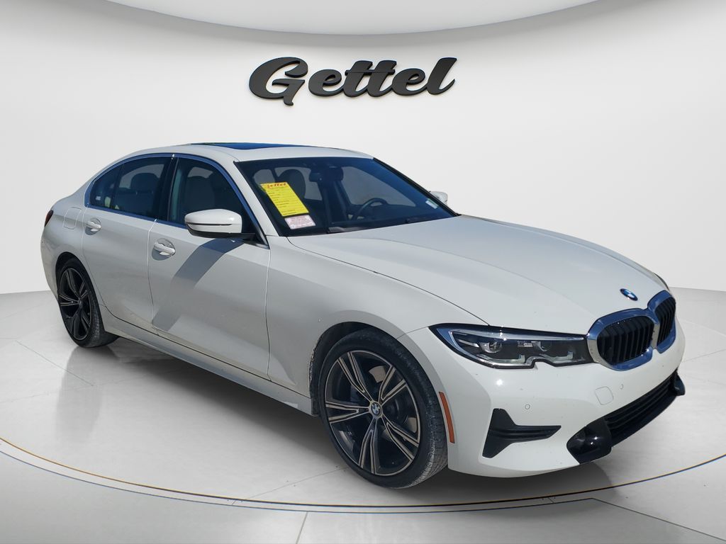 Used 2022 White BMW 330i image 3