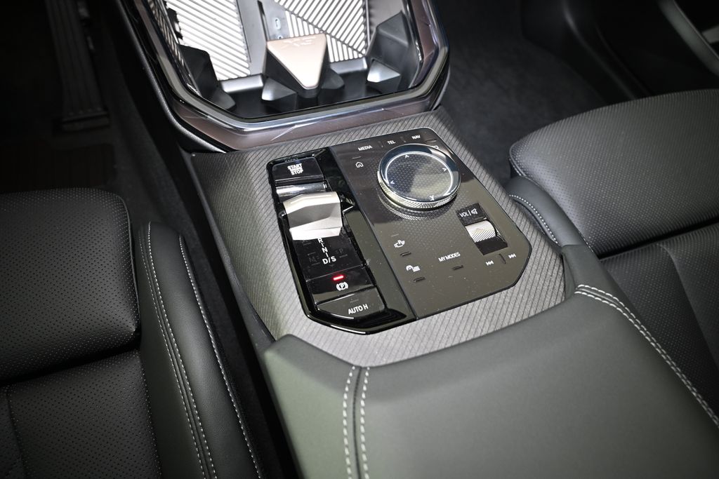 Thumbnail: 2025 BMW X3 - 19