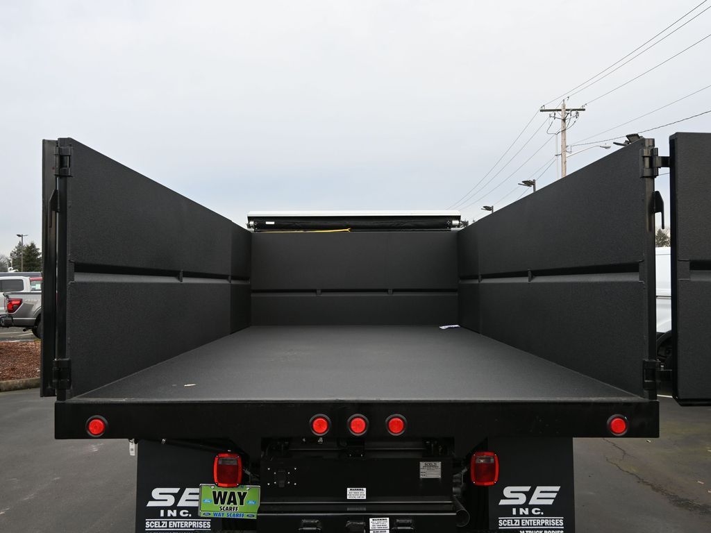 2024 Ford F-550 Super Duty 