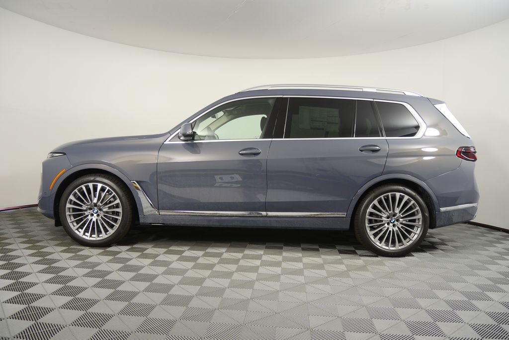 Thumbnail: 2026 BMW X7 - 6