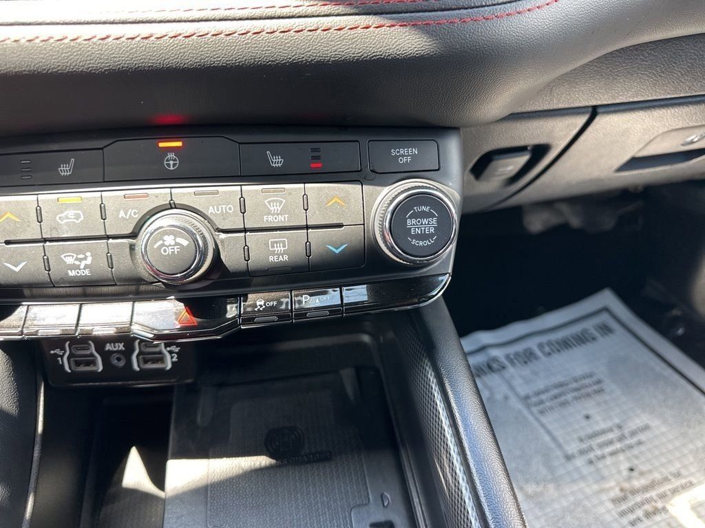 2024 White Knuckle Clearcoat Dodge Durango R/T RWD SUV