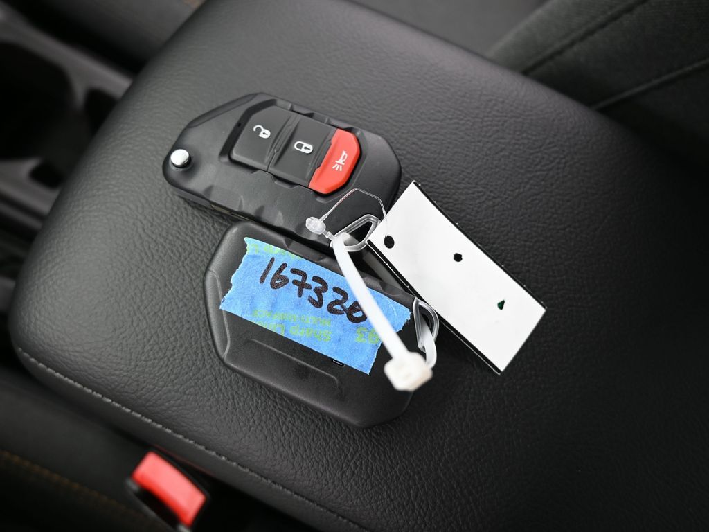 New 2026 bright white clearcoat Jeep Sport image 17