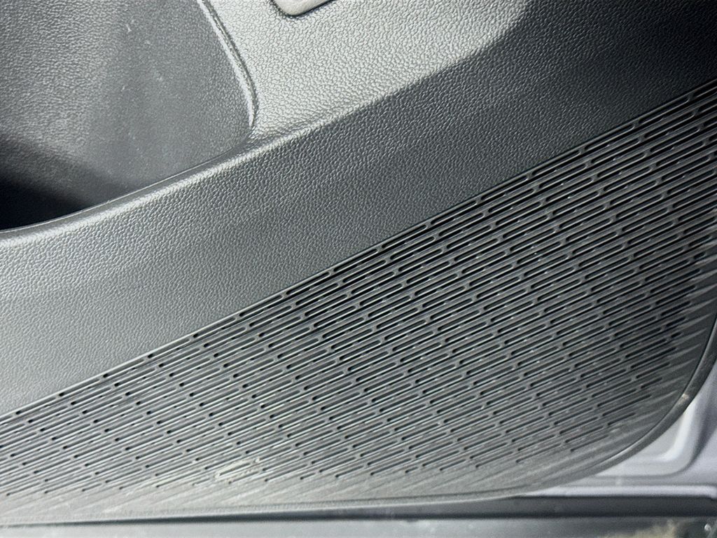 Used Car 2024 Volkswagen Atlas  2.0t Se W/technology For Sale Under $35,000 In Austin, Texas