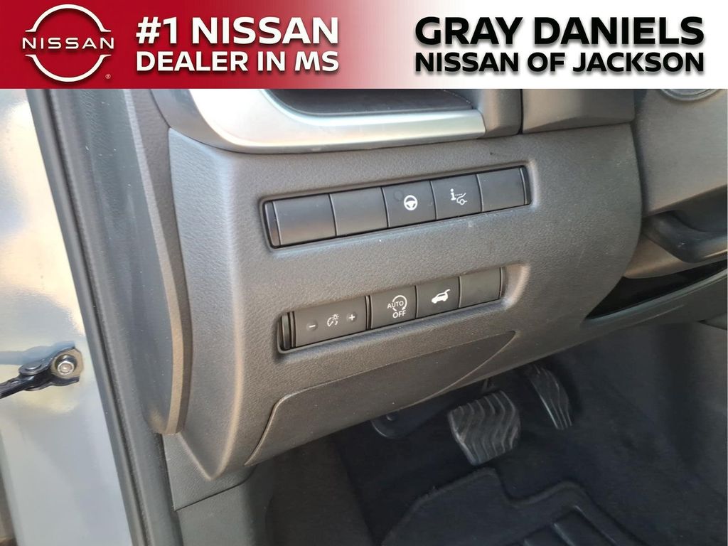 Used 2023 Nissan Rogue SUV