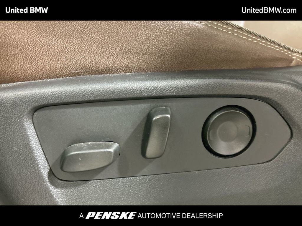 Thumbnail: 2022 Chevrolet Tahoe - 12