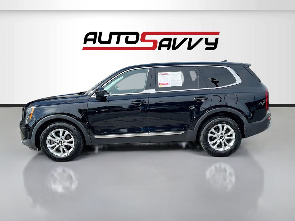 Used 2022 Black Kia LX image 4