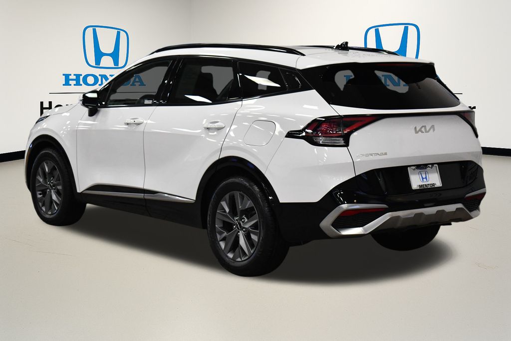 Thumbnail: 2023 Kia Sportage - 3