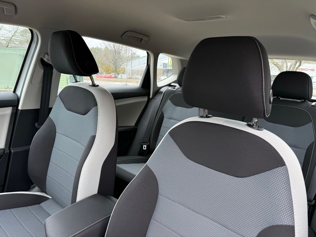 New 2026 White Volkswagen 1.5T S image 38