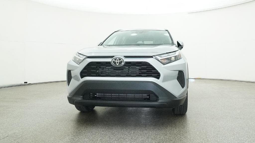 Thumbnail: 2025 Toyota RAV4 - 8