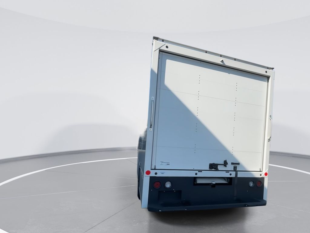 New 2024 Oxford White Ford E-350 SRW image 4