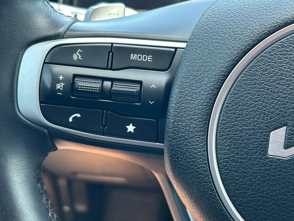 Used 2023 Kia Sportage Hybrid SUV