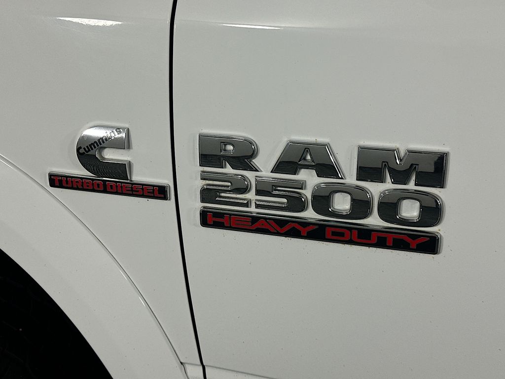Used 2017 White Ram Laramie image 29