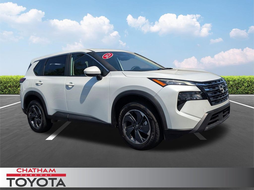 Everest White Pearl 2024 Nissan Rogue SUV / Crossover Front-Wheel Drive Continuously Variable Transmission