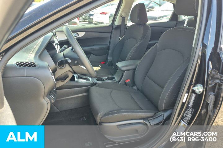 2024 Kia Forte LX photo 15