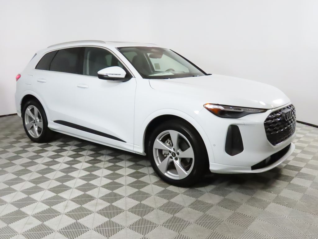 Thumbnail: 2025 Audi Q5 - 7