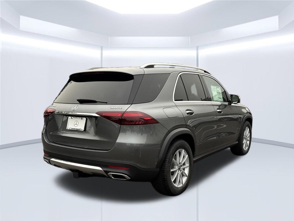 Thumbnail: 2026 Mercedes-Benz GLE - 5