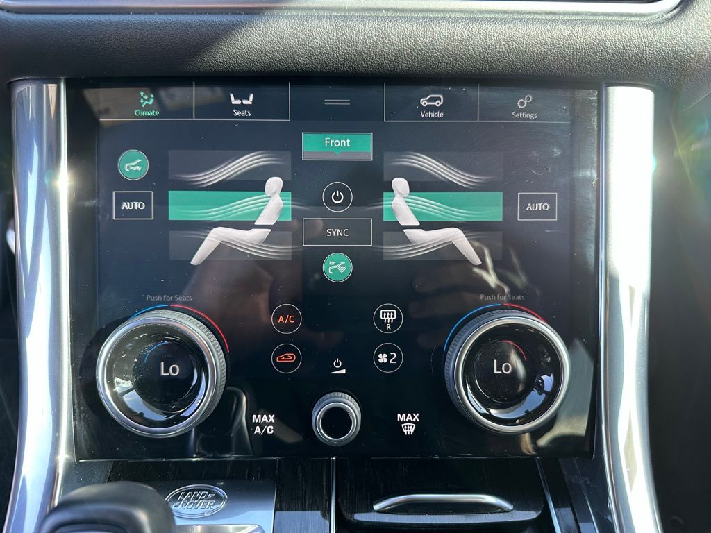 Thumbnail: 2022 Land Rover Range Rover Sport - 24