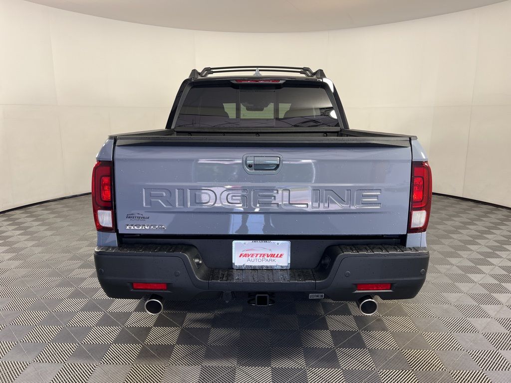 2025 Honda Ridgeline Black Edition 4