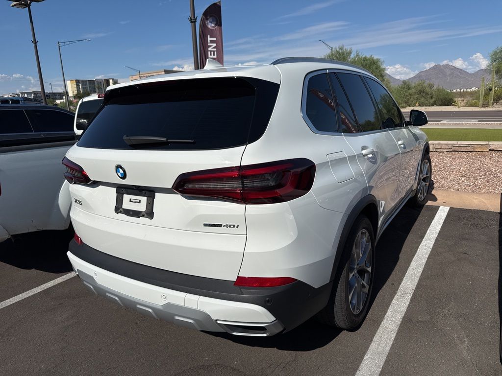 Thumbnail: 2022 BMW X5 - 3