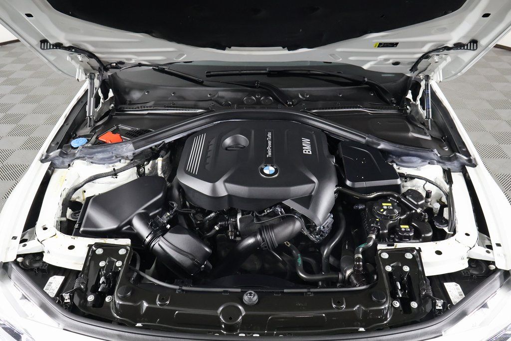 Thumbnail: 2017 BMW 3 Series - 15