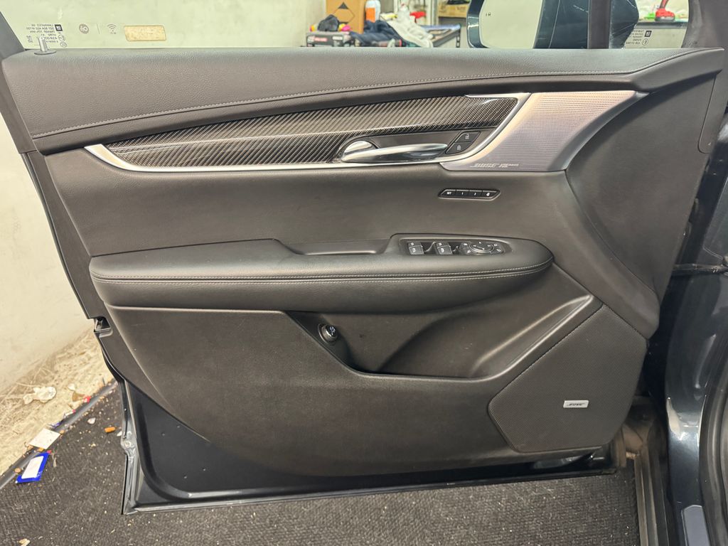 2020 Cadillac XT6 Sport