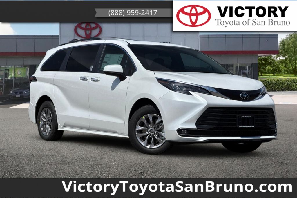 2026 Toyota Sienna XLE
