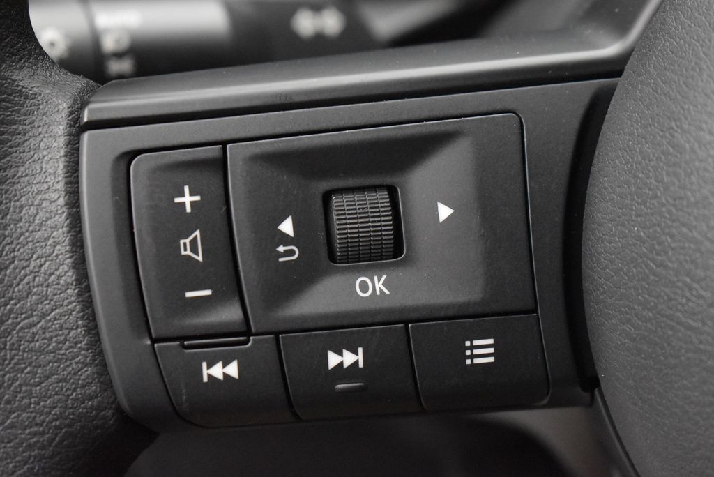 Thumbnail: 2026 Nissan Kicks - 15