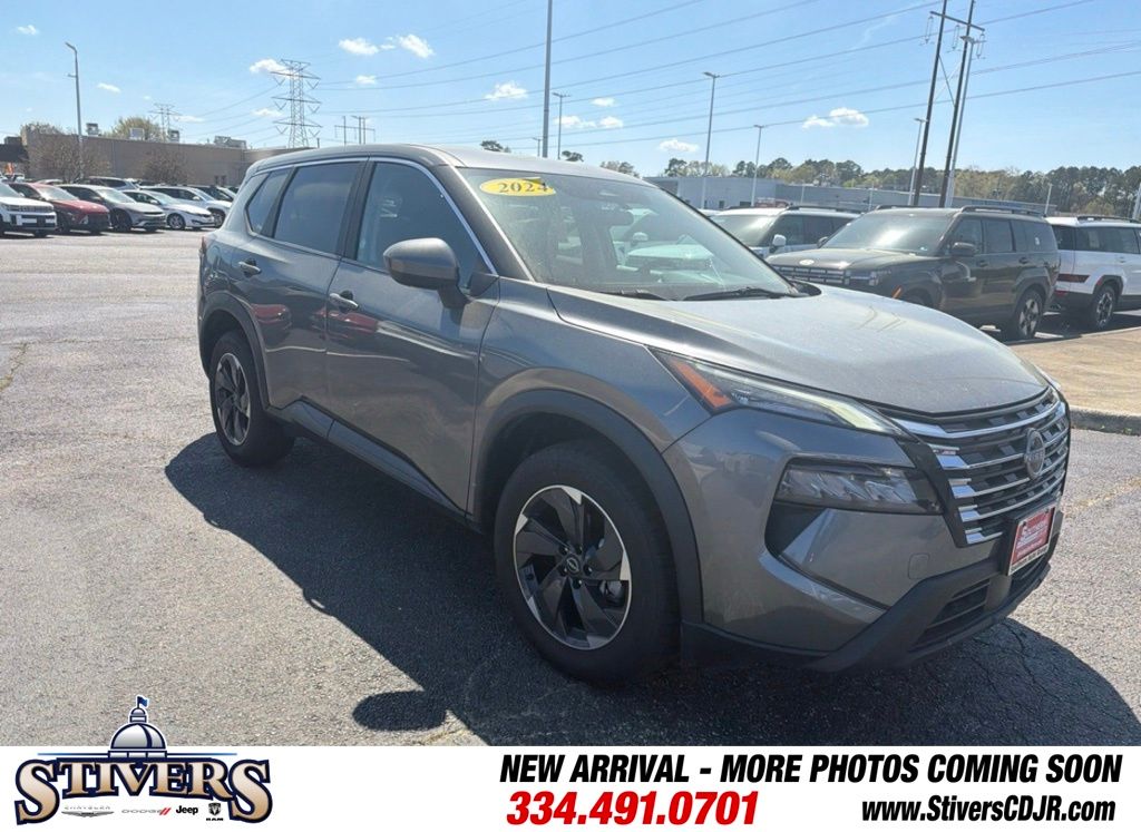 Gray (Gun Metallic) 2024 Nissan Rogue SV AWD SUV / Crossover All-Wheel Drive Continuously Variable Transmission
