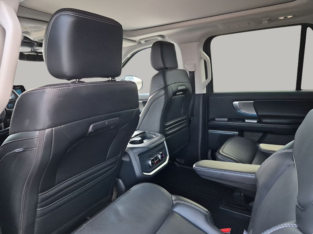 Used Car 2025 Ford Expedition  Platinum For Sale Under $70,000 In Austin, Texas