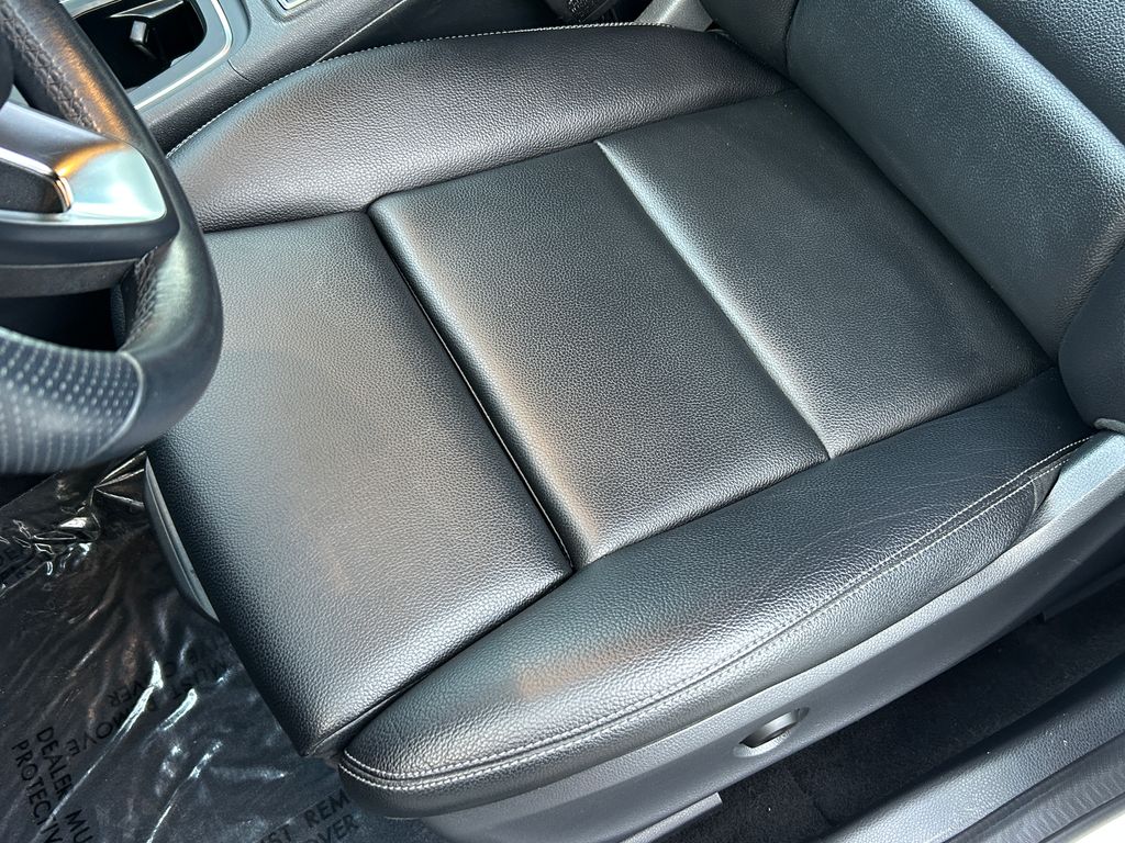 Thumbnail: 2020 Mercedes-Benz GLA - 15