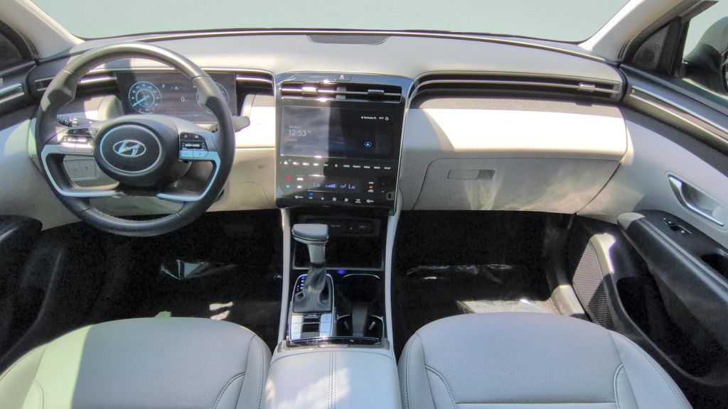 Used 2024 Silver Hyundai SEL image 11