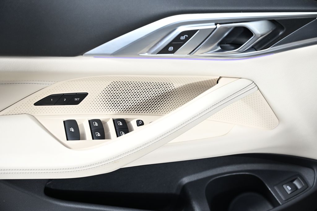 Thumbnail: 2023 BMW 4 Series - 27