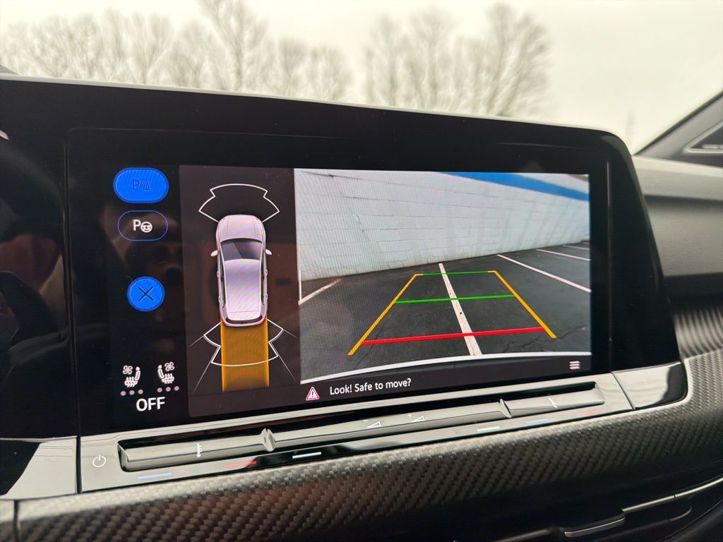 Thumbnail: 2023 Volkswagen Golf - 28