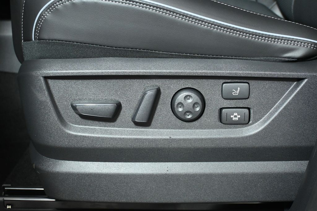 2025 INFINITI QX80 Sensory 22