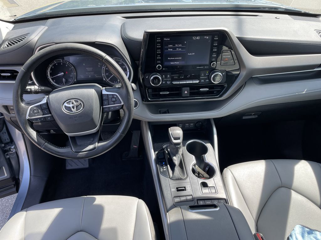 Used 2022 Toyota Highlander SUV