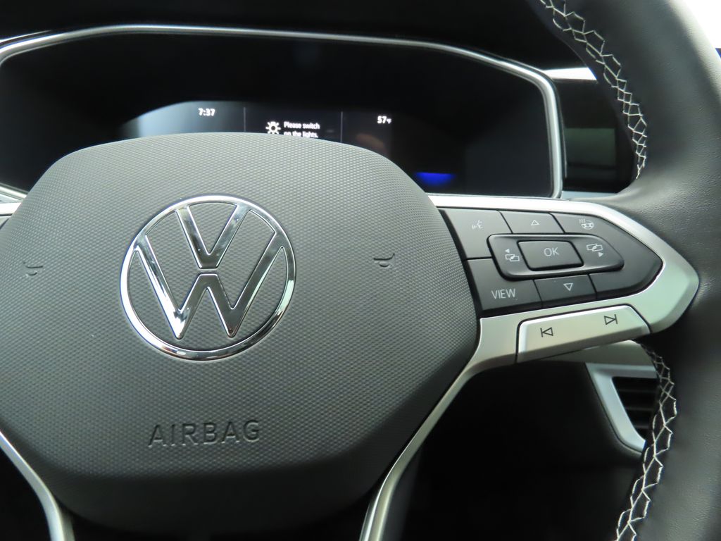 Thumbnail: 2025 Volkswagen Taos - 12