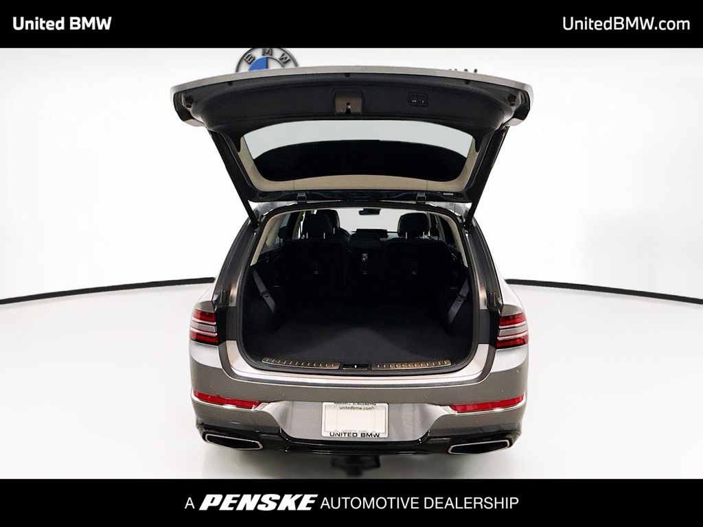 Thumbnail: 2024 Genesis GV80 - 14