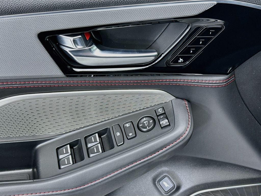 Thumbnail: 2023 Acura MDX - 24