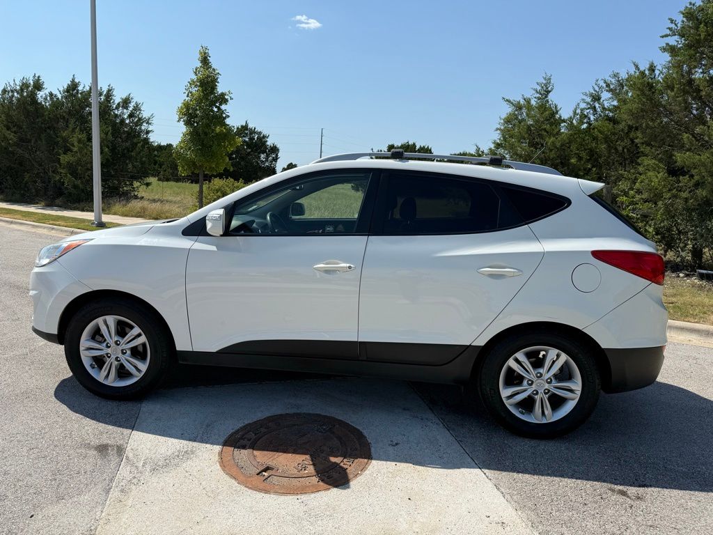 Thumbnail: 2013 Hyundai Tucson - 8