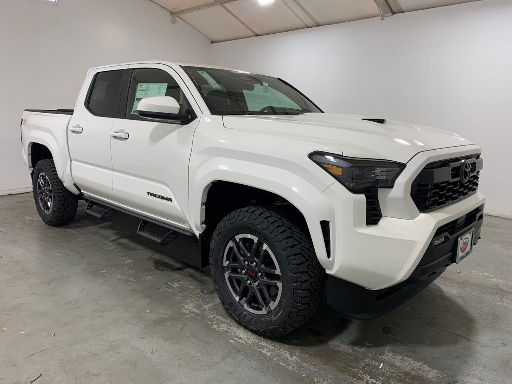 2024 Toyota Tacoma TRD Sport 4