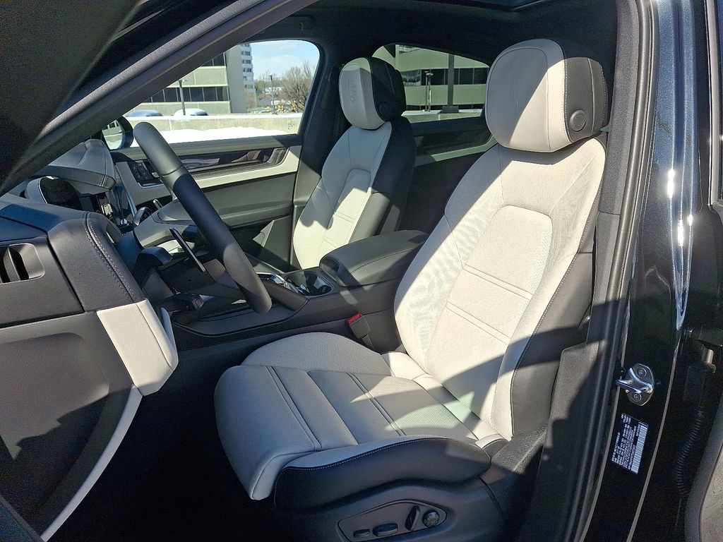 Thumbnail: 2026 Porsche  - 5