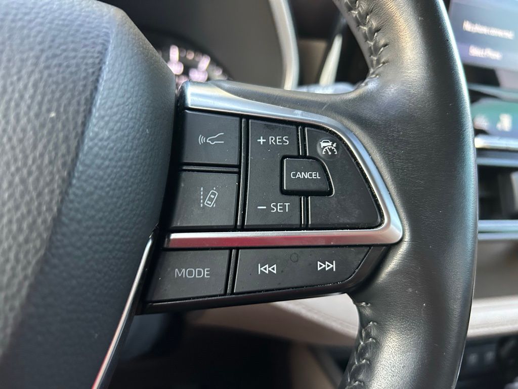 2021 Toyota Highlander XLE 20