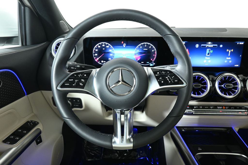 2025 Mercedes-Benz GLA 250 4MATIC 15