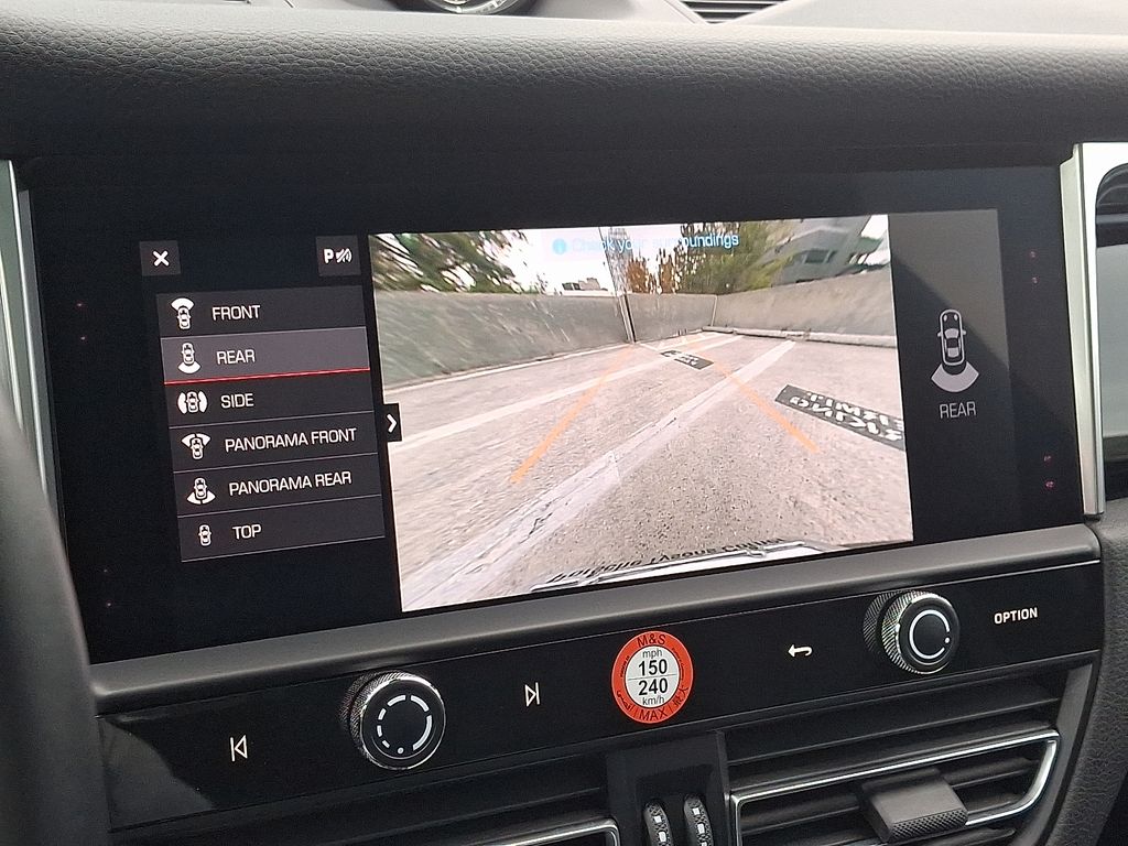 Thumbnail: 2024 Porsche Macan - 19