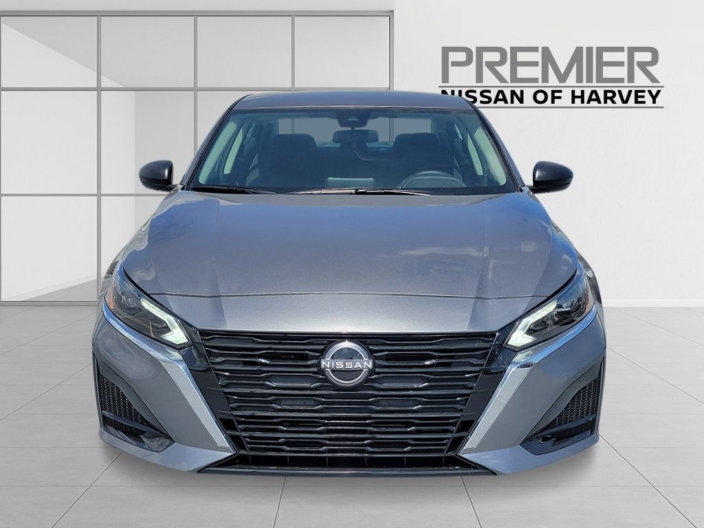 New 2026 Gray Nissan 2.5 SV image 8
