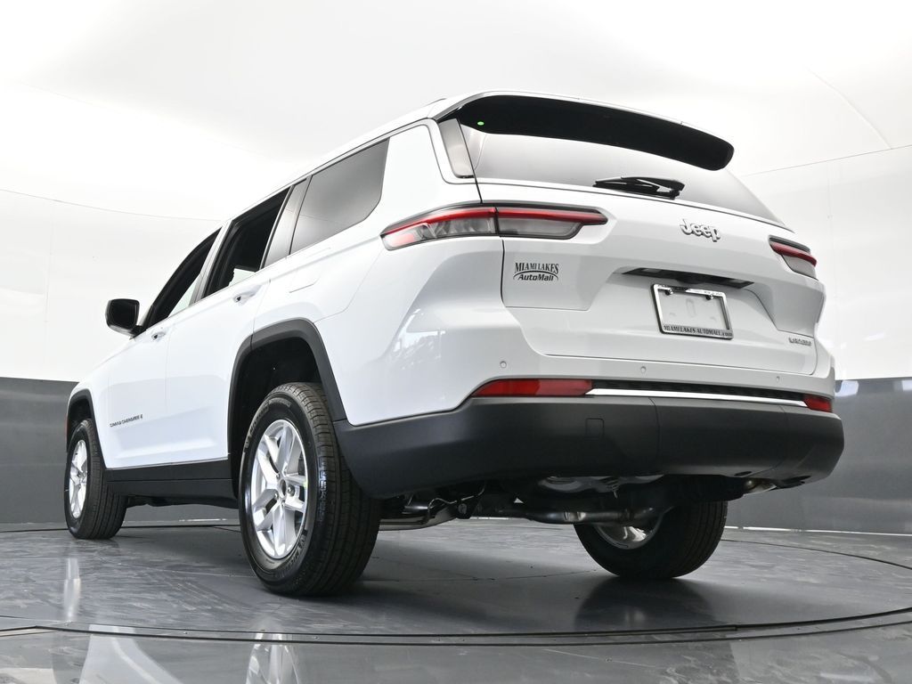New 2026 Bright White Clearcoat Jeep Laredo image 54