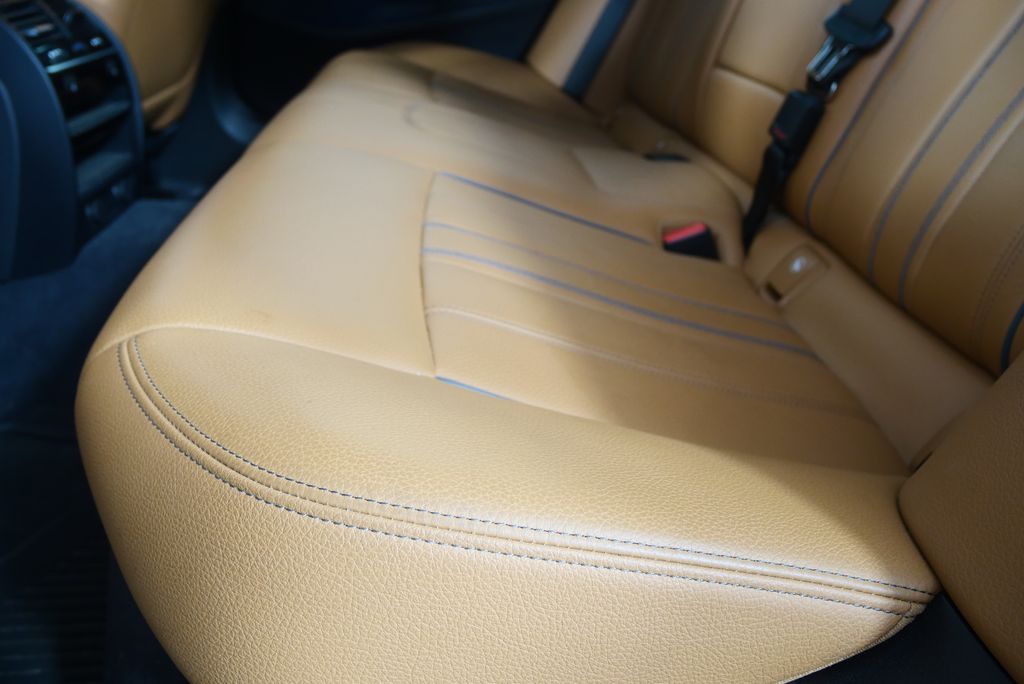Thumbnail: 2019 BMW 5 Series - 15