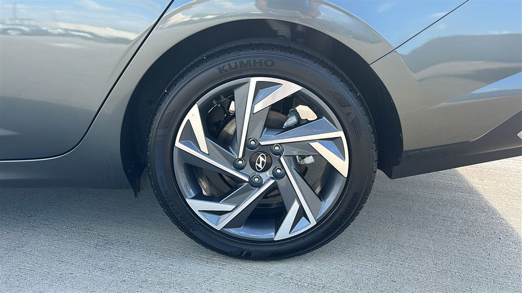 2025 Hyundai Elantra SEL Sport Gray at Classic Elite Chevrolet Sugar Land