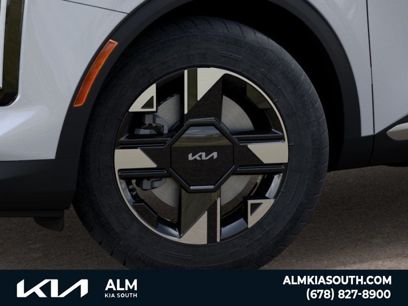 New 2027 Glacial White Pearl Kia LX image 9